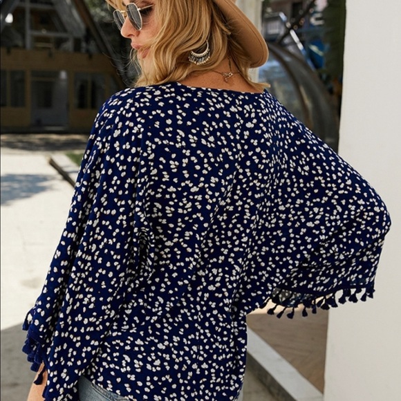 V neck polka dot print blouse. - Picture 2 of 2
